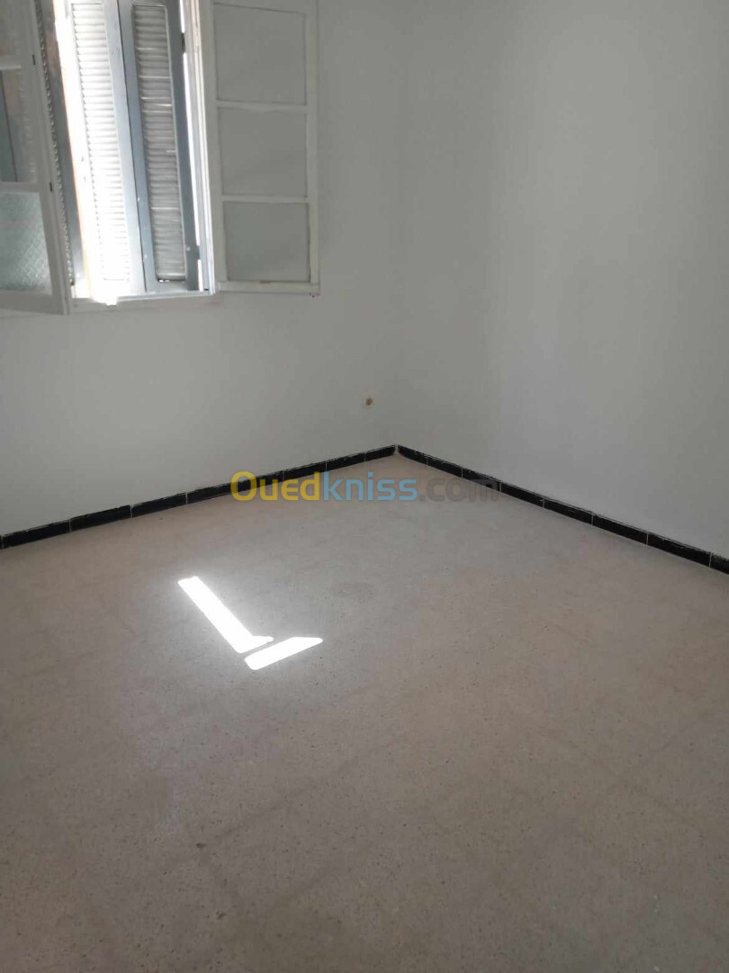 Vente Appartement F3 Alger Ain benian