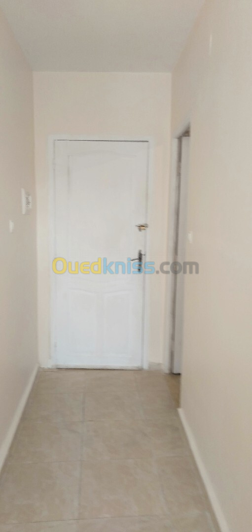 Location Appartement F2 Tipaza Kolea