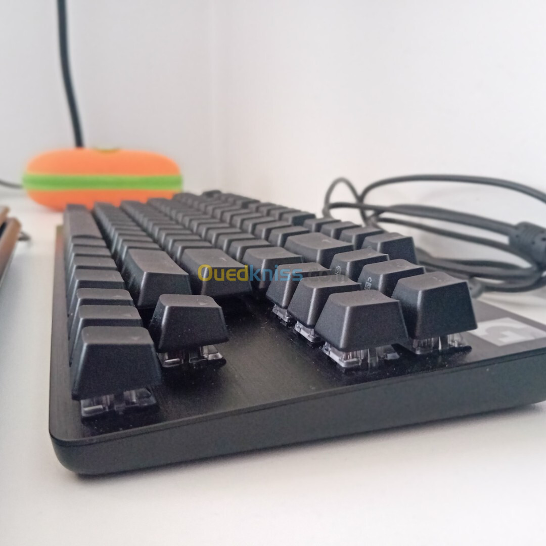 Clavier logitech G413 TKL SE