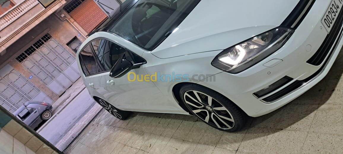 Volkswagen Golf 7 2017 Carat +