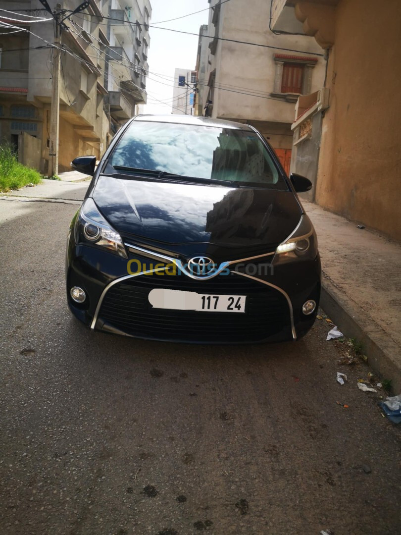 Toyota Yaris 2017 Red Edition