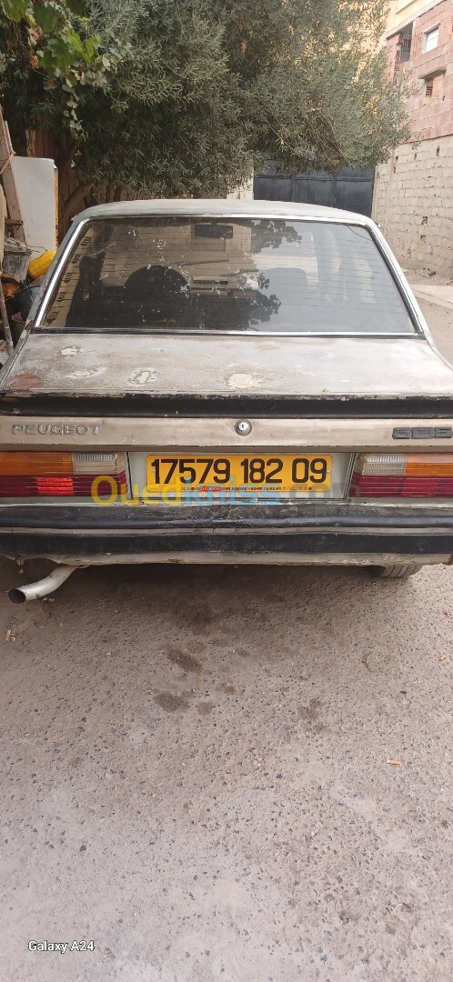 Peugeot 305 1982 305