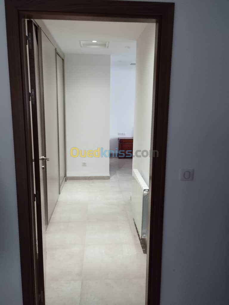 Location Appartement F4 Alger Birkhadem