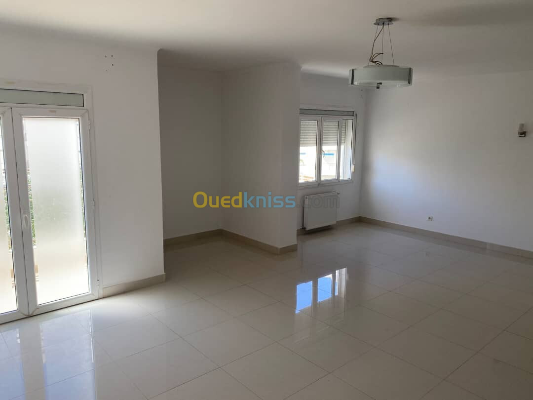 Location Appartement F4 Alger Cheraga