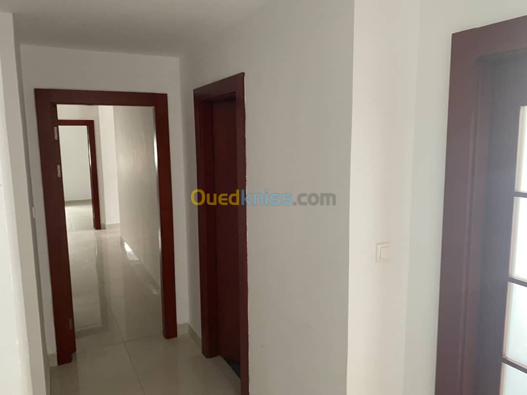 Location Appartement F4 Alger Cheraga