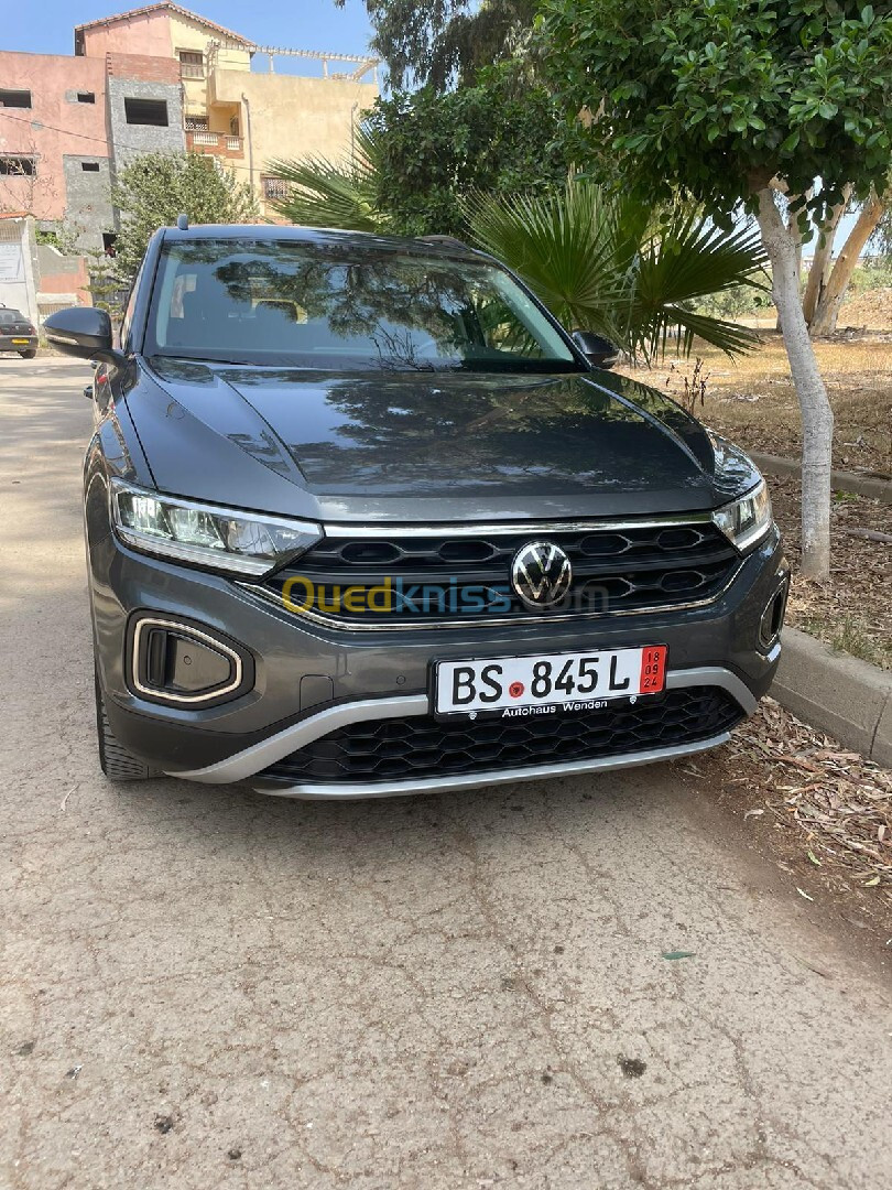 Volkswagen T-Roc 2023 Life+