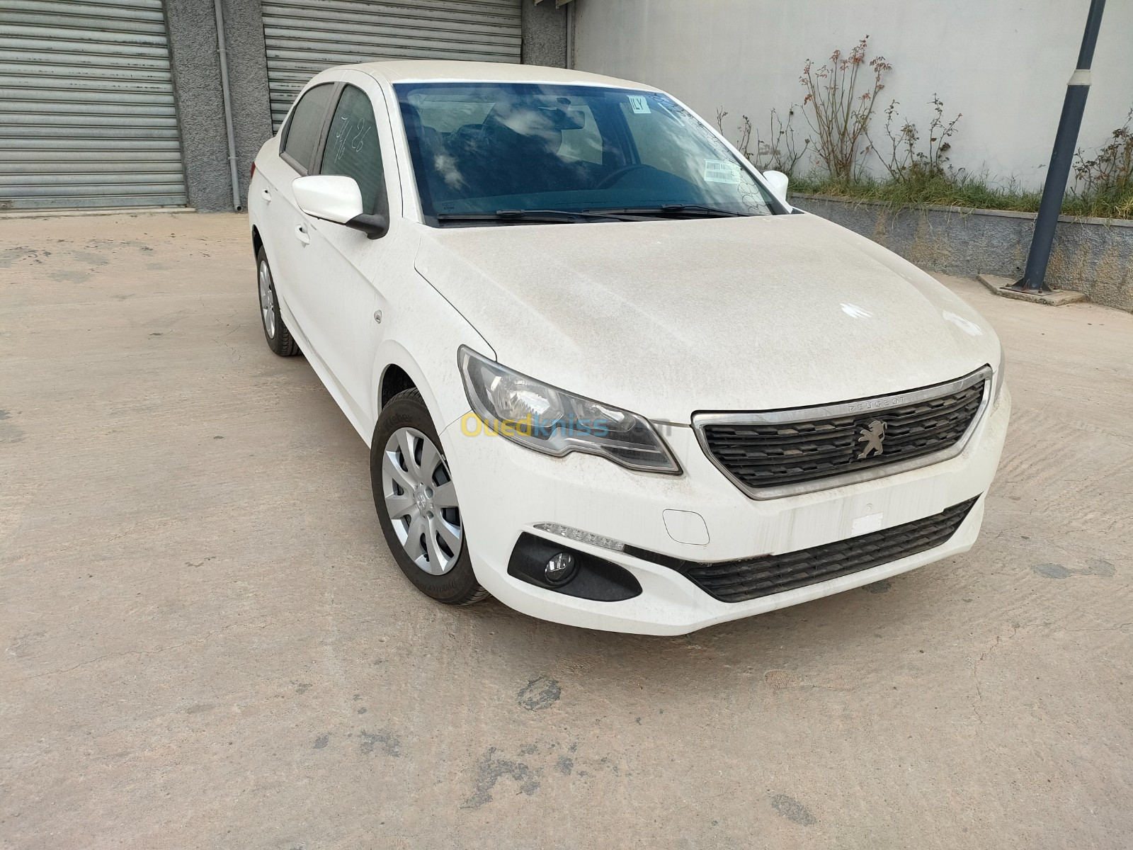 peugeot 301 2022 white