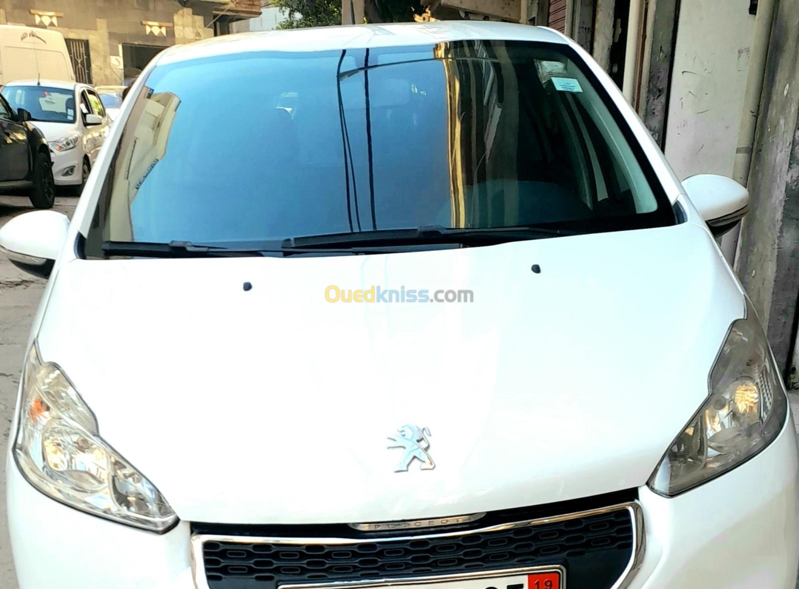 Peugeot 208 2015 208