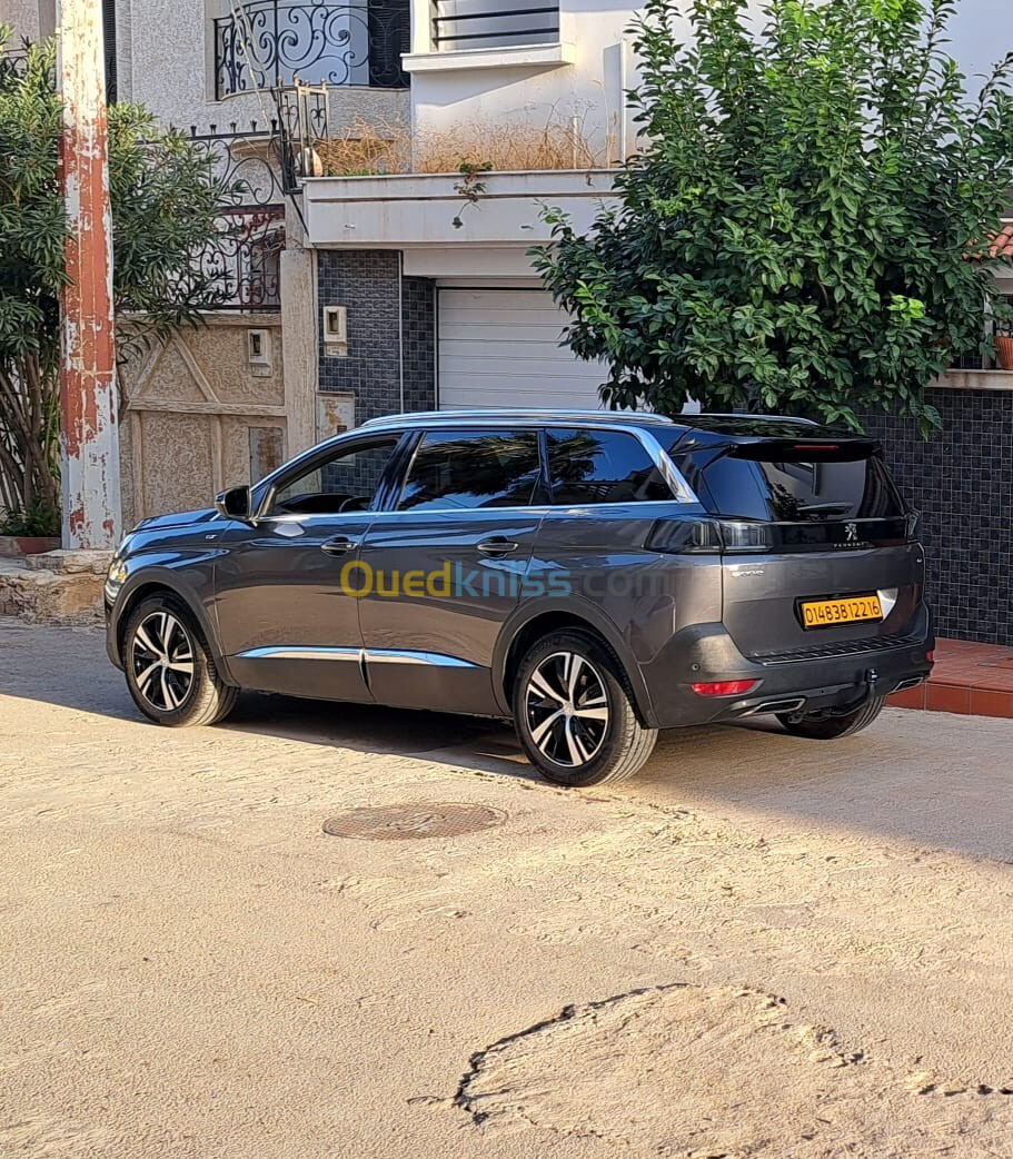 Peugeot 5008 2022 Gف