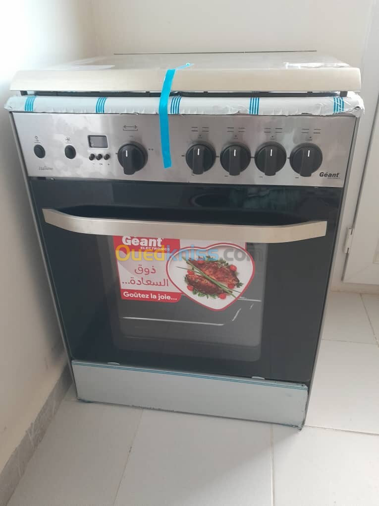 Cuisinière géant