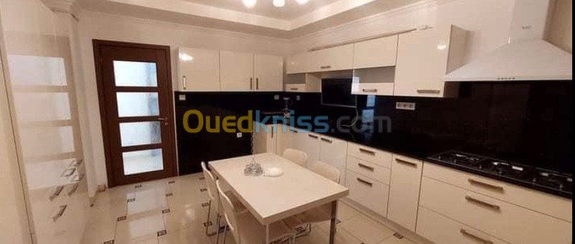 Location Appartement F4 Alger Hydra