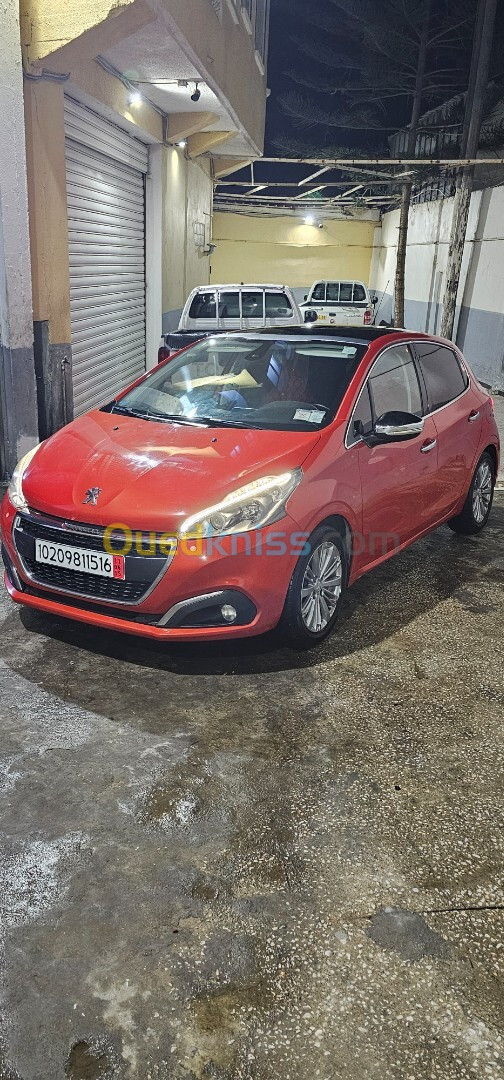 Peugeot 208 2015 Allure face lift