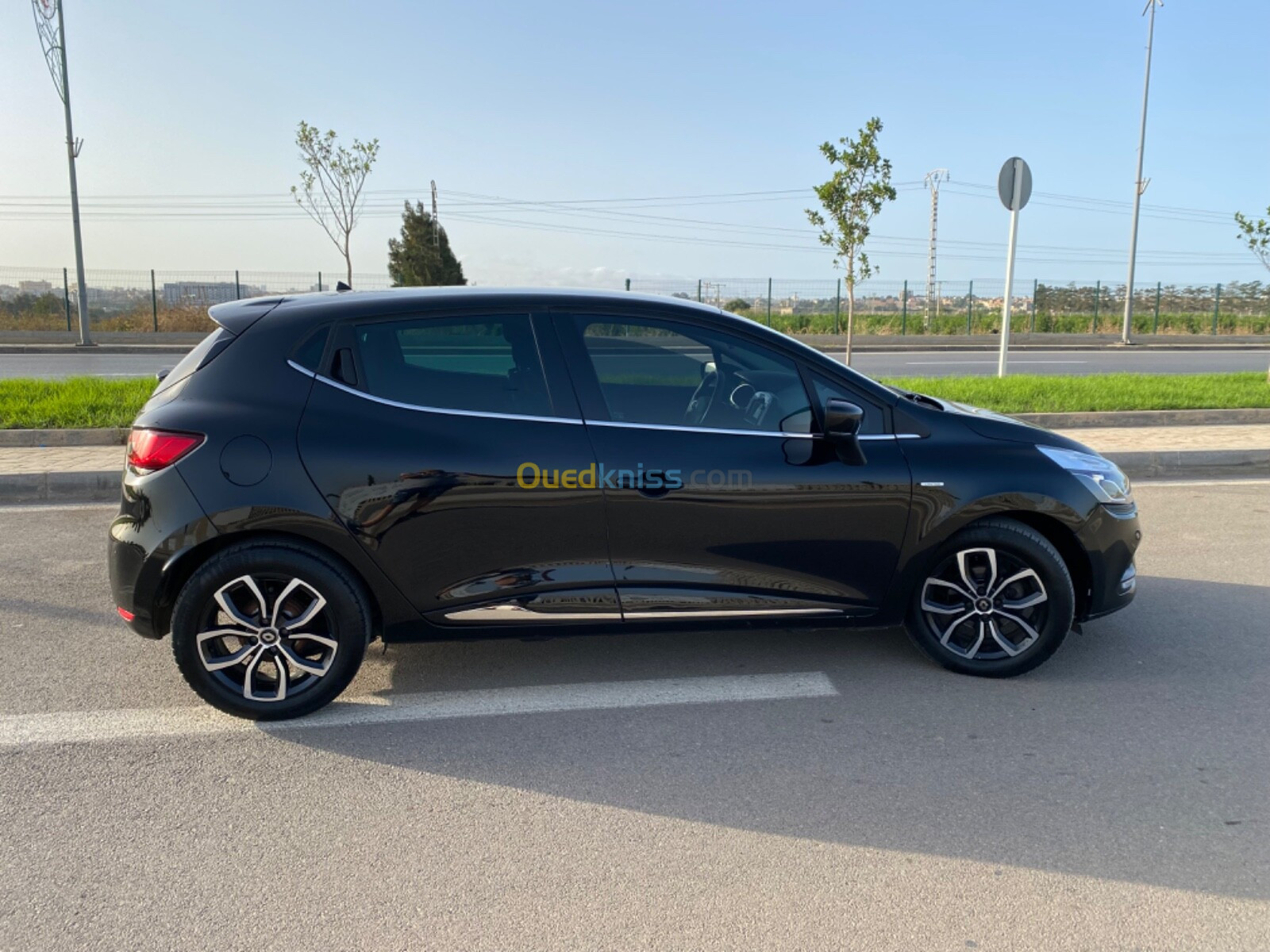 Renault Clio 4 2019 Limited 2