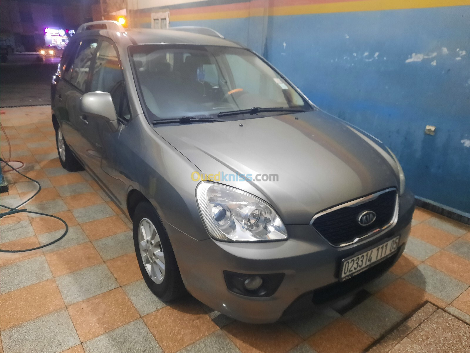 Kia Carens 2011 Latout