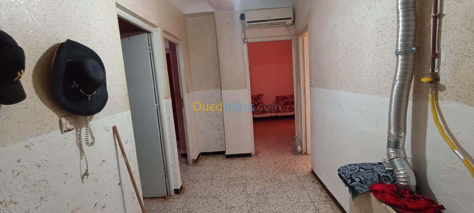 Location vacances Appartement F3 Oran Bousfer