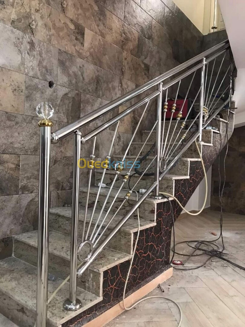 Fournitures et pose rampe d'escalier en inox garde-corps en inox et verre cabine de douche moderne