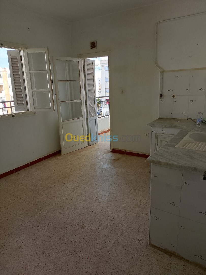 Location Appartement F3 Alger Ain benian