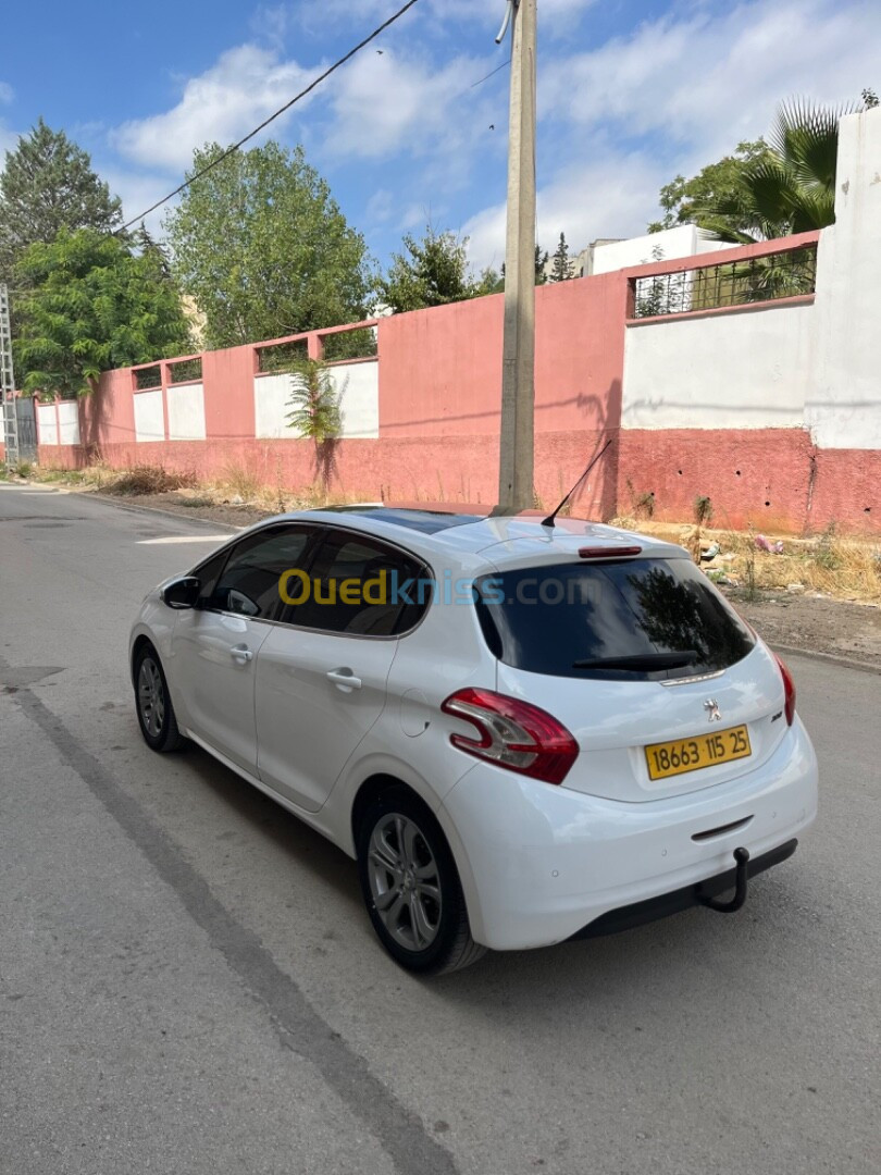 Peugeot 208 2015 Allure