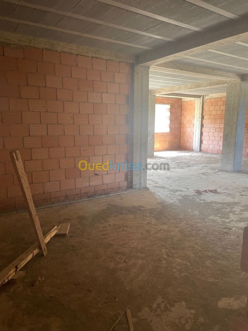 Vente Appartement F4 Tizi Ouzou Azeffoun