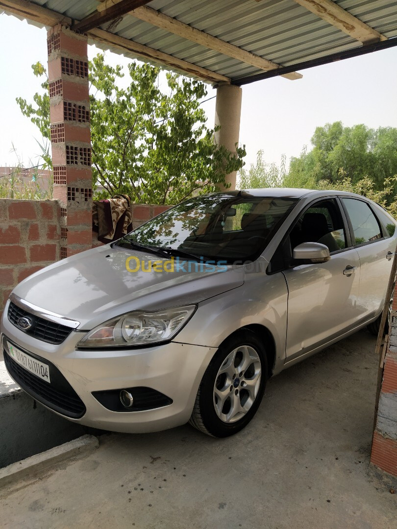 Ford Focus 4 portes 2011 Focus 4 portes