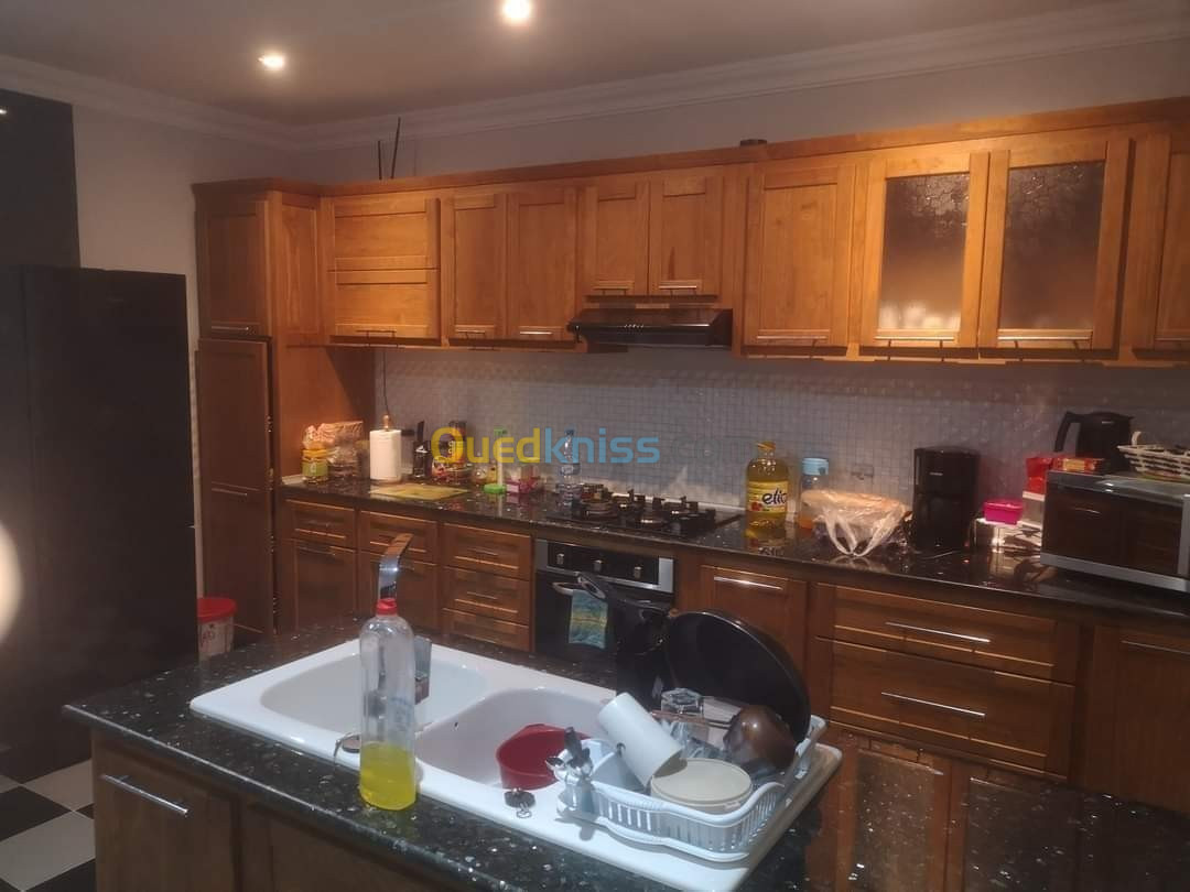 Location Appartement F4 Annaba Annaba