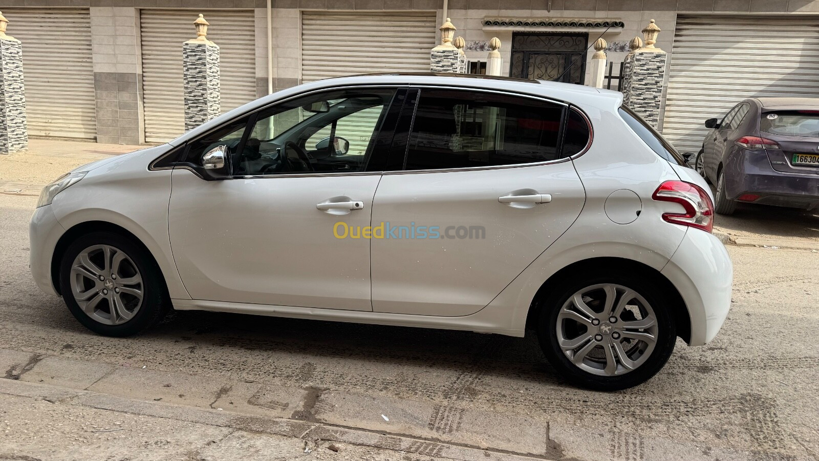 Peugeot 208 2015 Allure