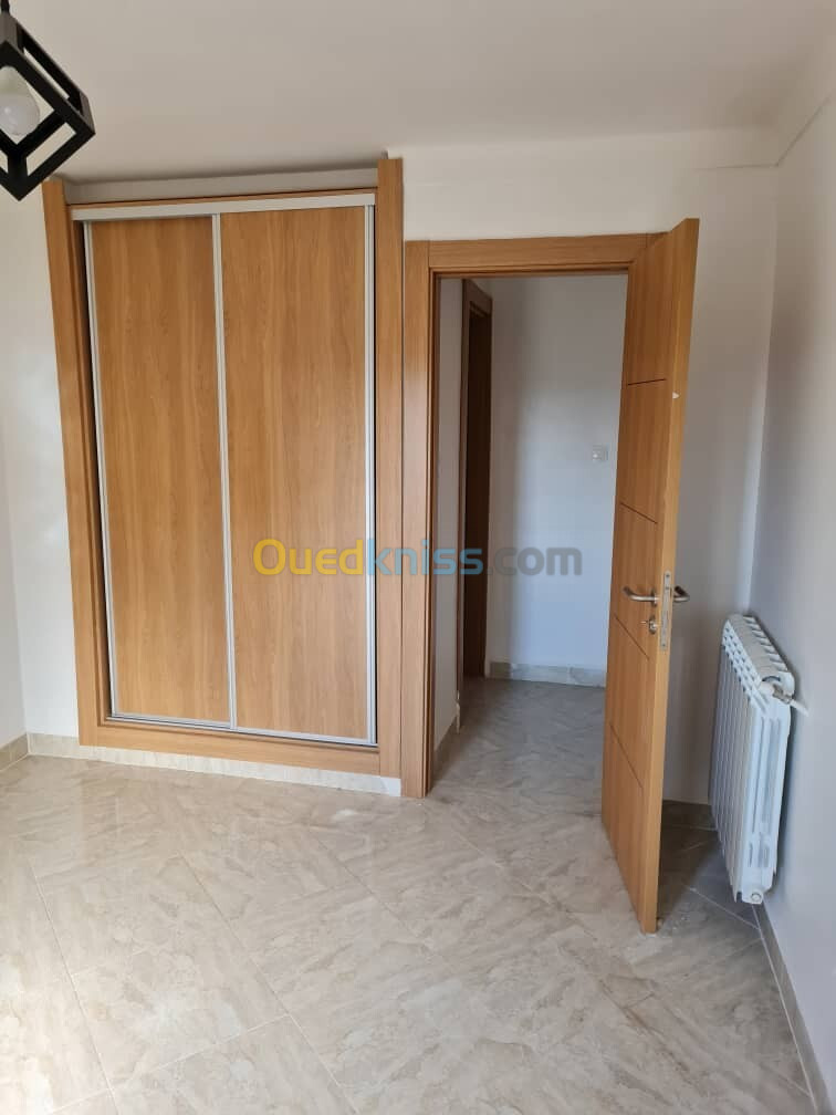 Location Appartement F4 Alger Draria