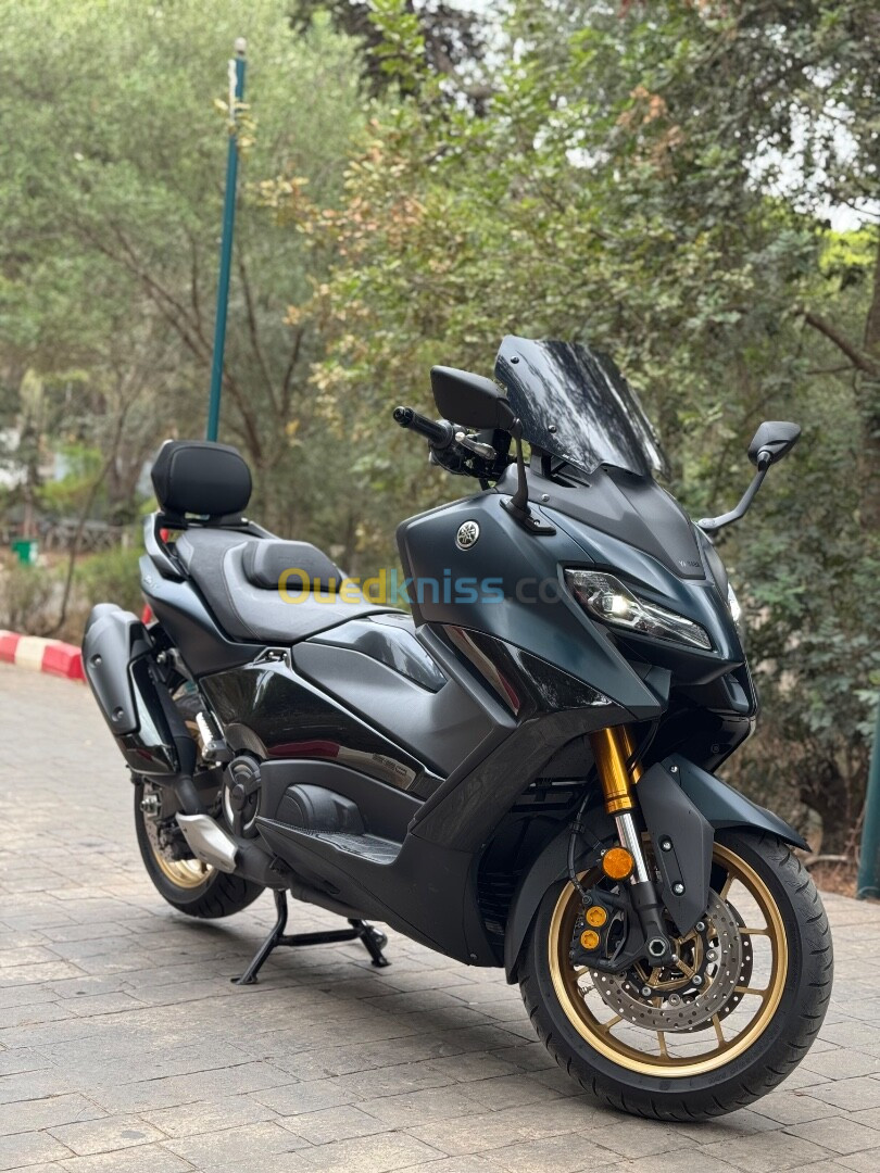 Yamaha Tmax 562 tech max 2022