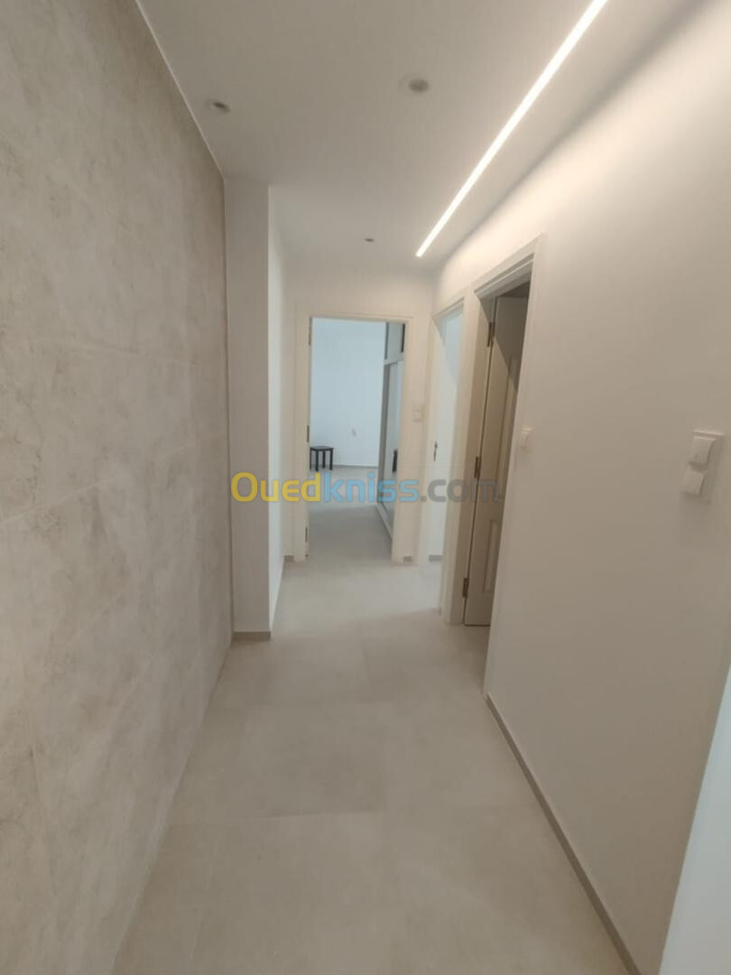 Location Appartement F4 Alger Ain benian