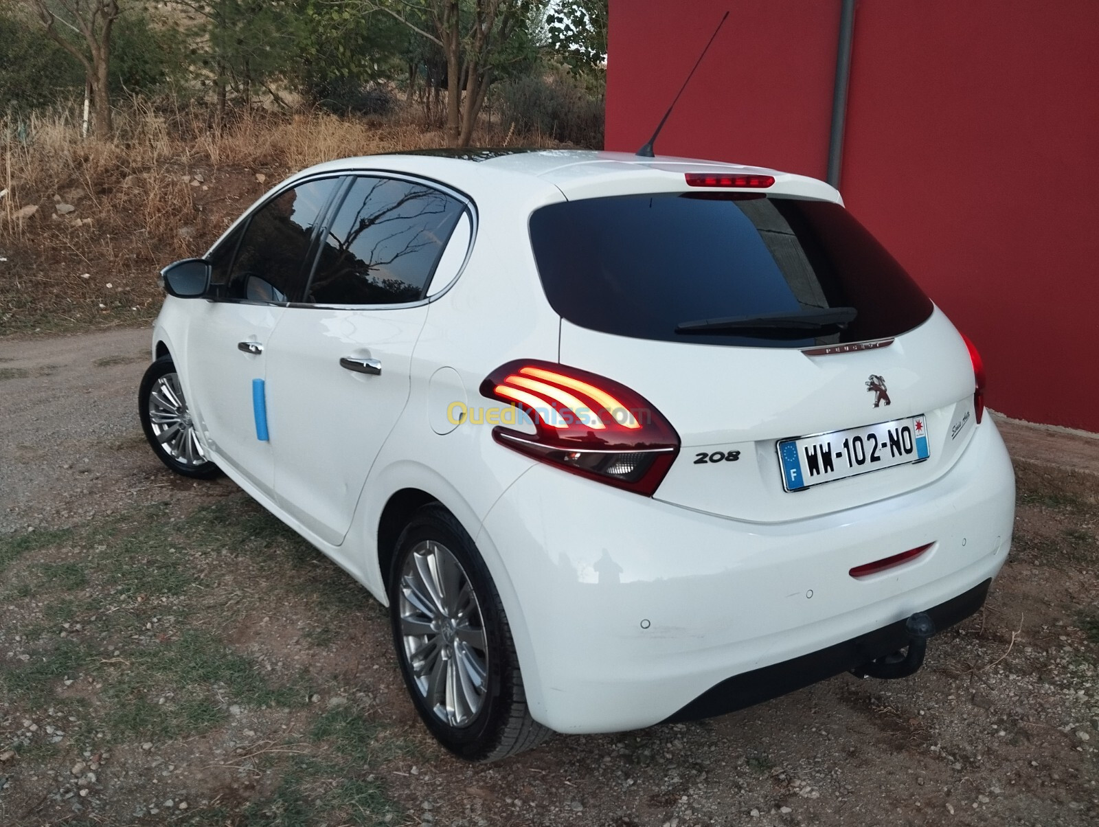 Peugeot 208 2016 Allure Facelift