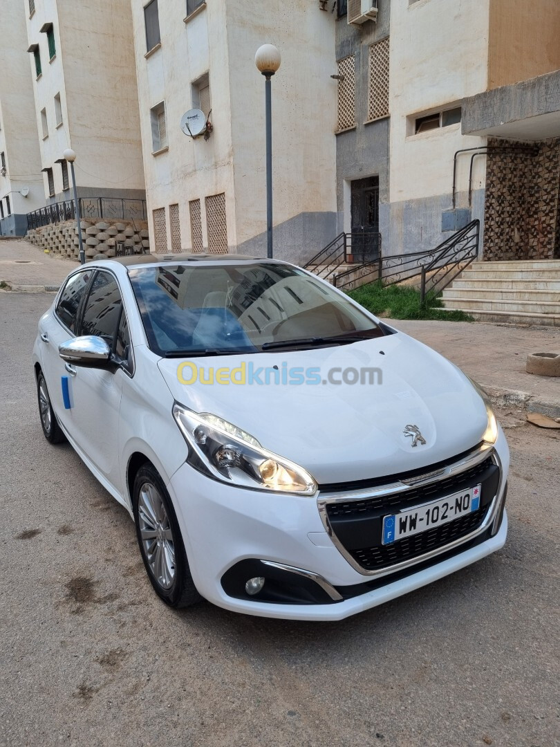 Peugeot 208 2016 Allure Facelift