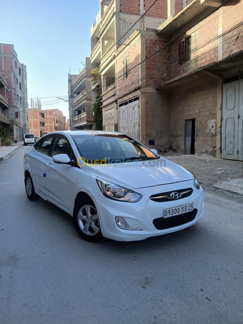 Hyundai Accent RB  4 portes 2013 Accent RB  4 portes