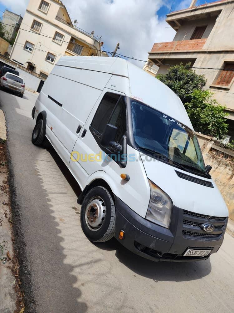 Ford Transit 2.2 double roues 2013