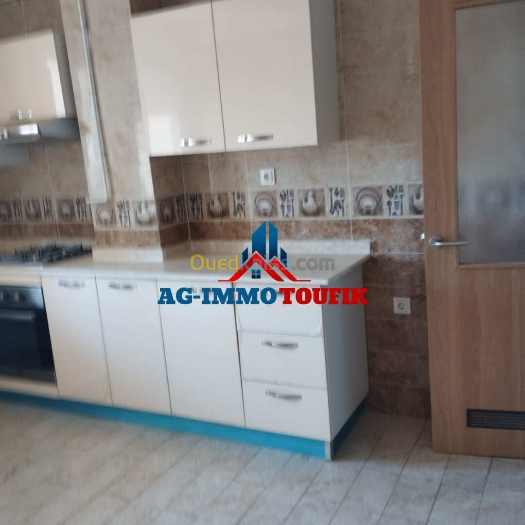 Location Appartement F4 Alger Souidania