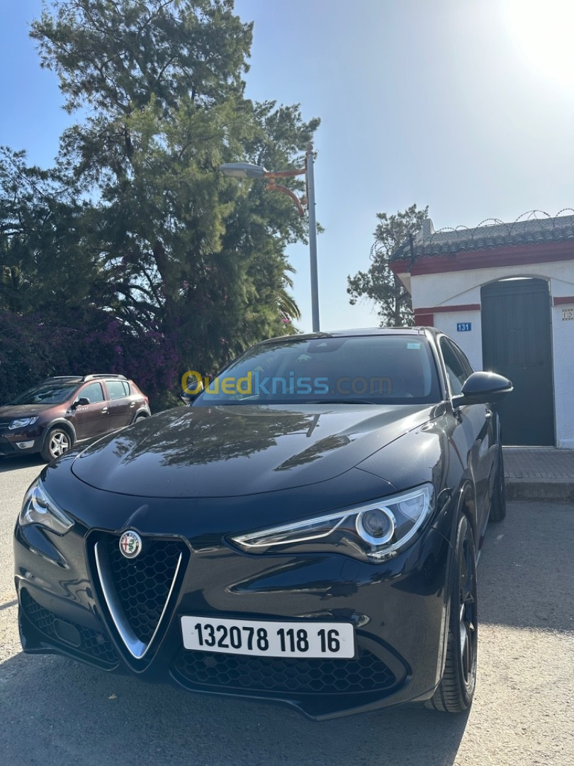 Alfa Romeo stelvio 2018 la tout