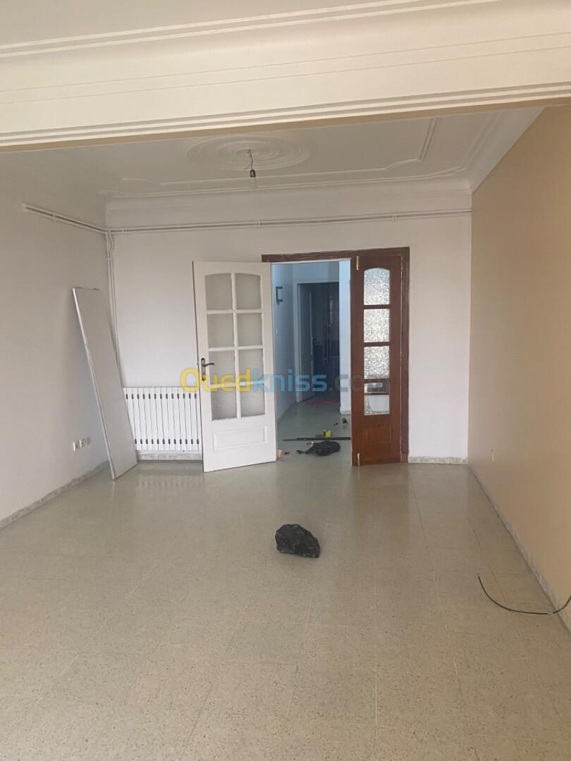 Location Appartement F5 Alger Kouba