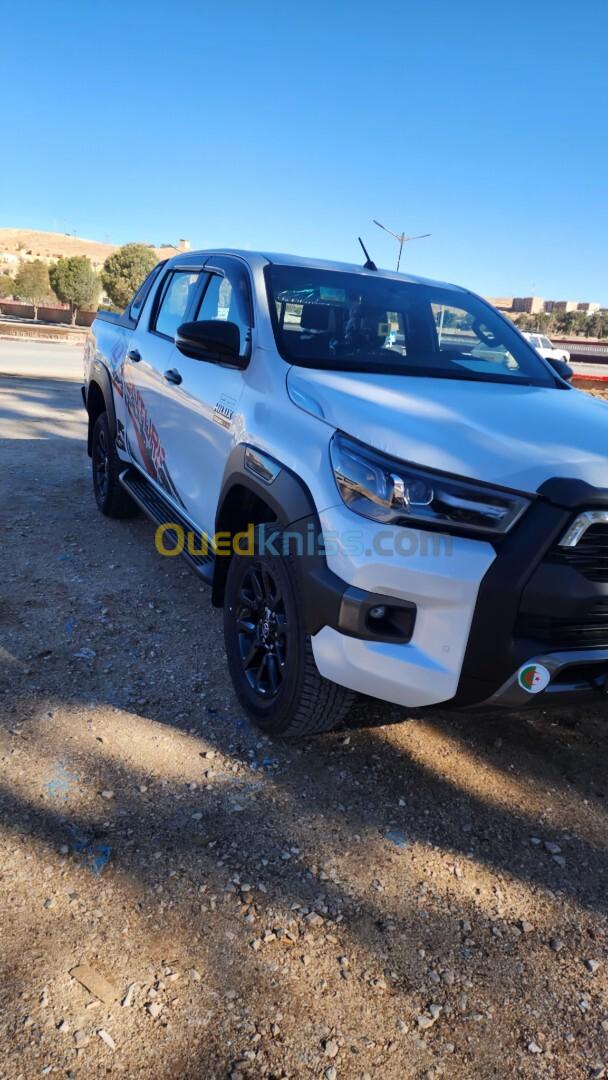 Toyota Hilux 2024 Adventure