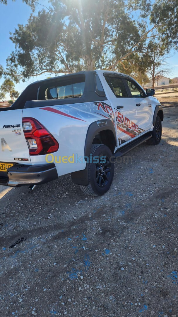 Toyota Hilux 2024 Adventure