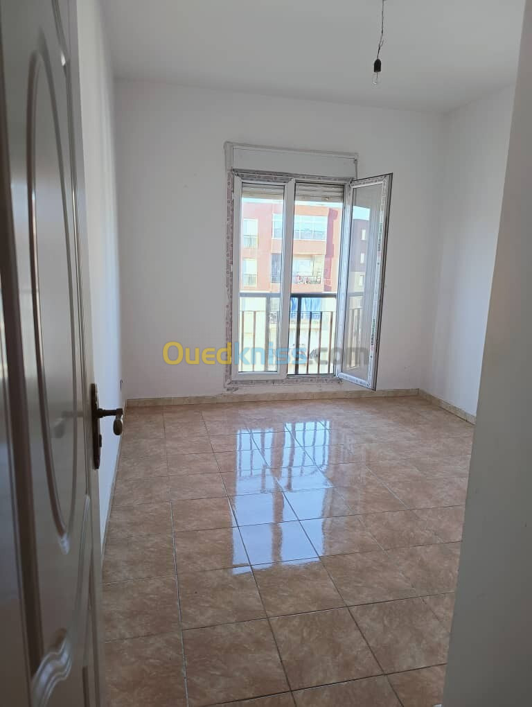 Location Appartement F3 Alger Douera