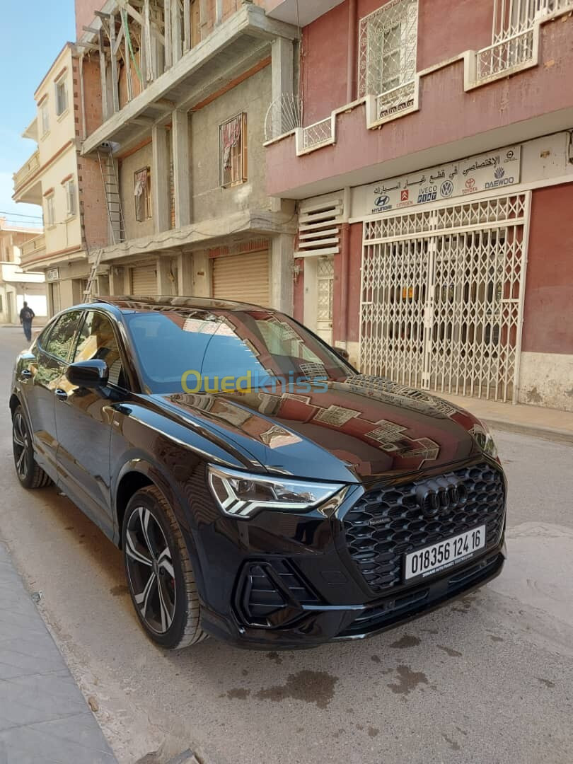 Audi Q3 2024 Sline  black édition