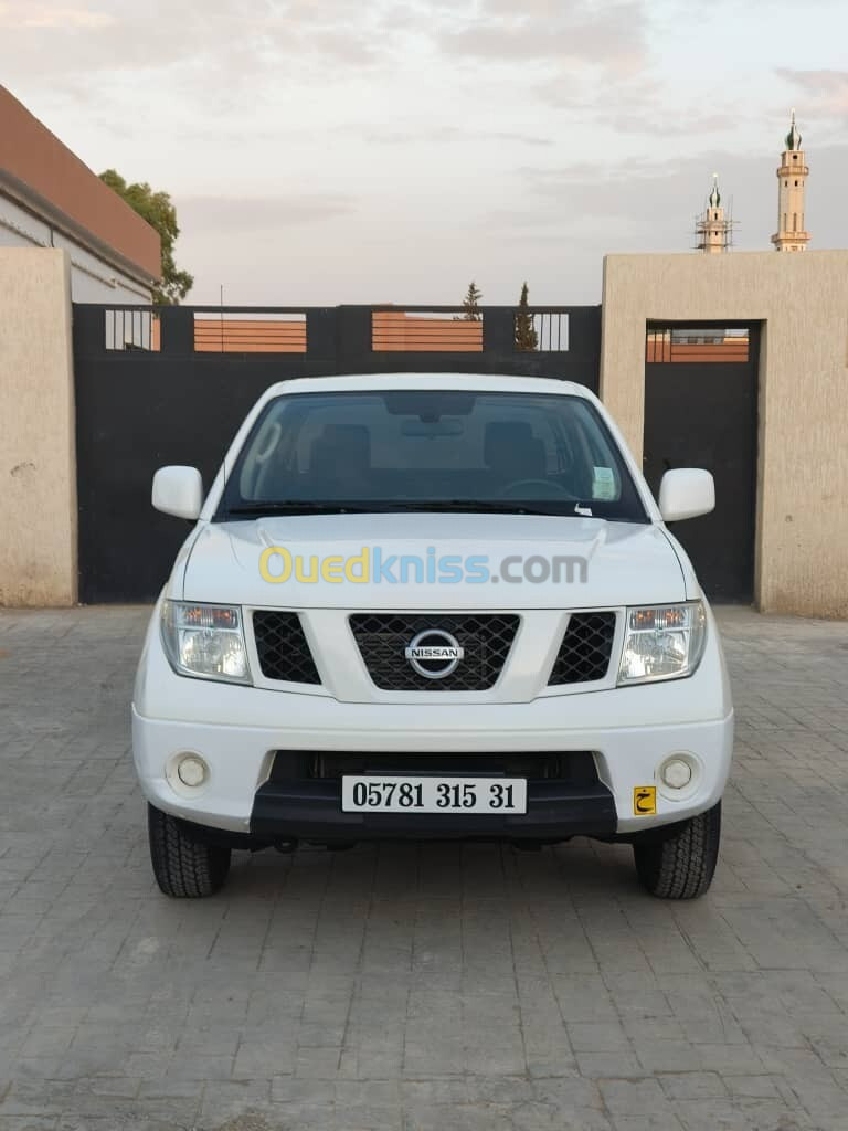 Nissan Navara 2015 Elegance 4x2