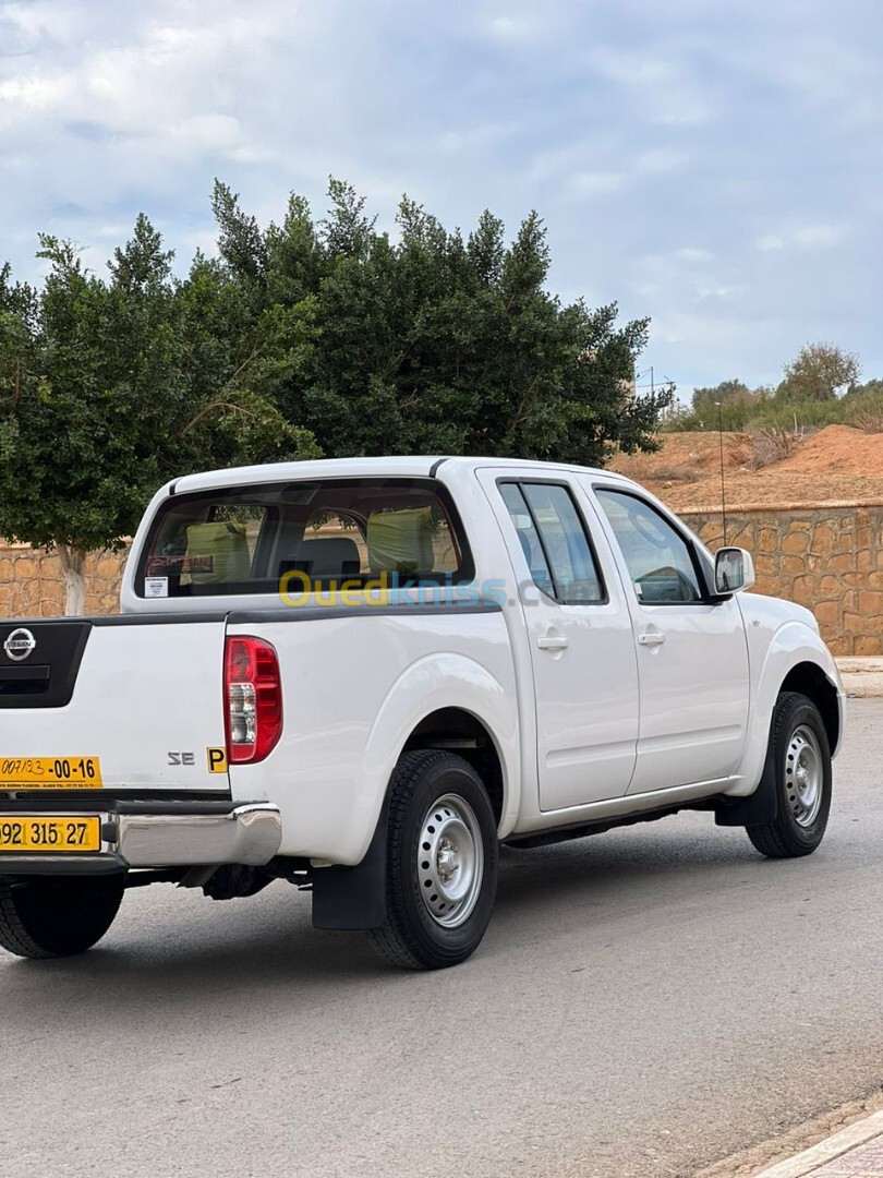 Nissan Navara 2015 Elegance 4x2