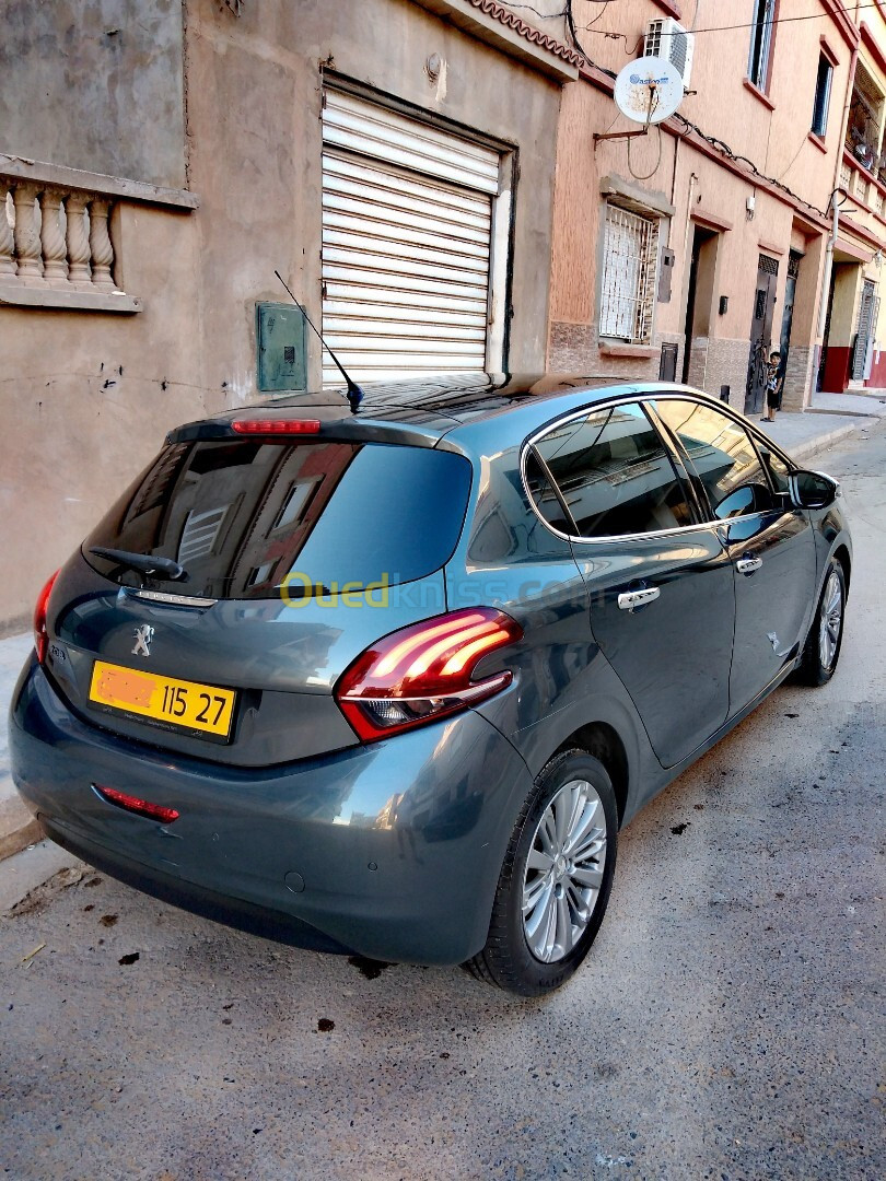 Peugeot 208 2015 Active Facelift