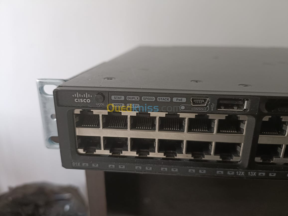 Cisco catalyst 2650 48 POE+ 4*1G