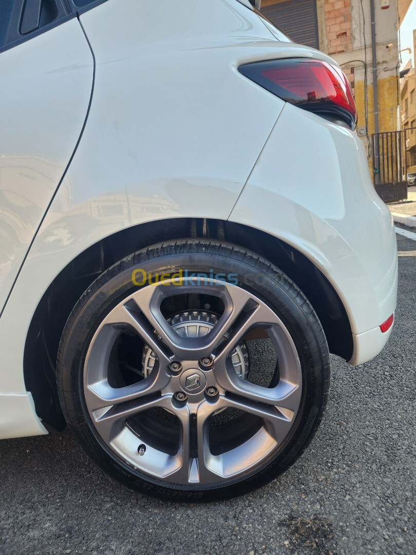 Renault Clio 4 2018 GT Line +