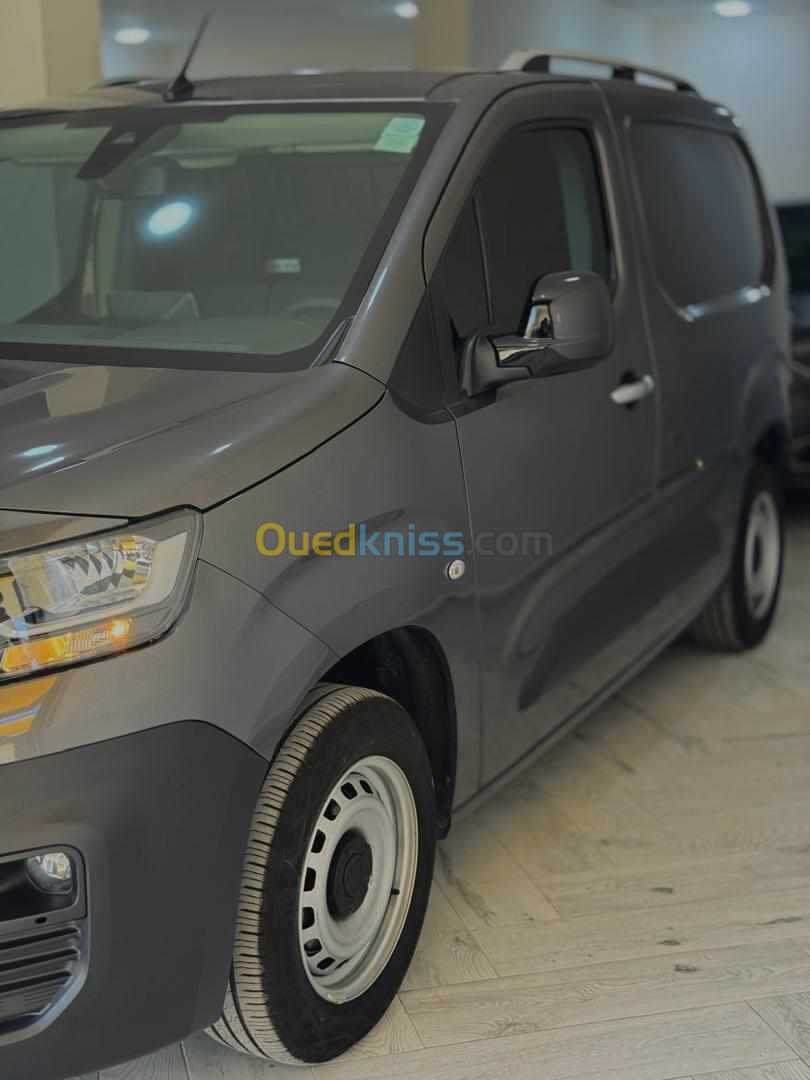 Fiat DoBlo 2023 