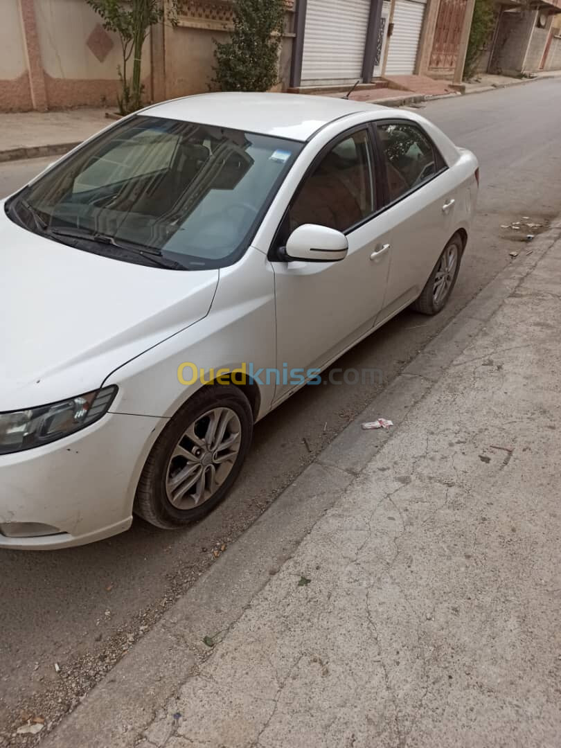 Kia Cerato 2012 XS