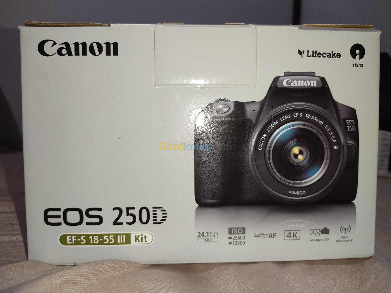 Canon 250D 