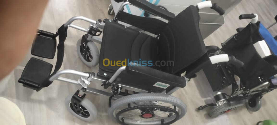 Fauteuil roulant électrique 