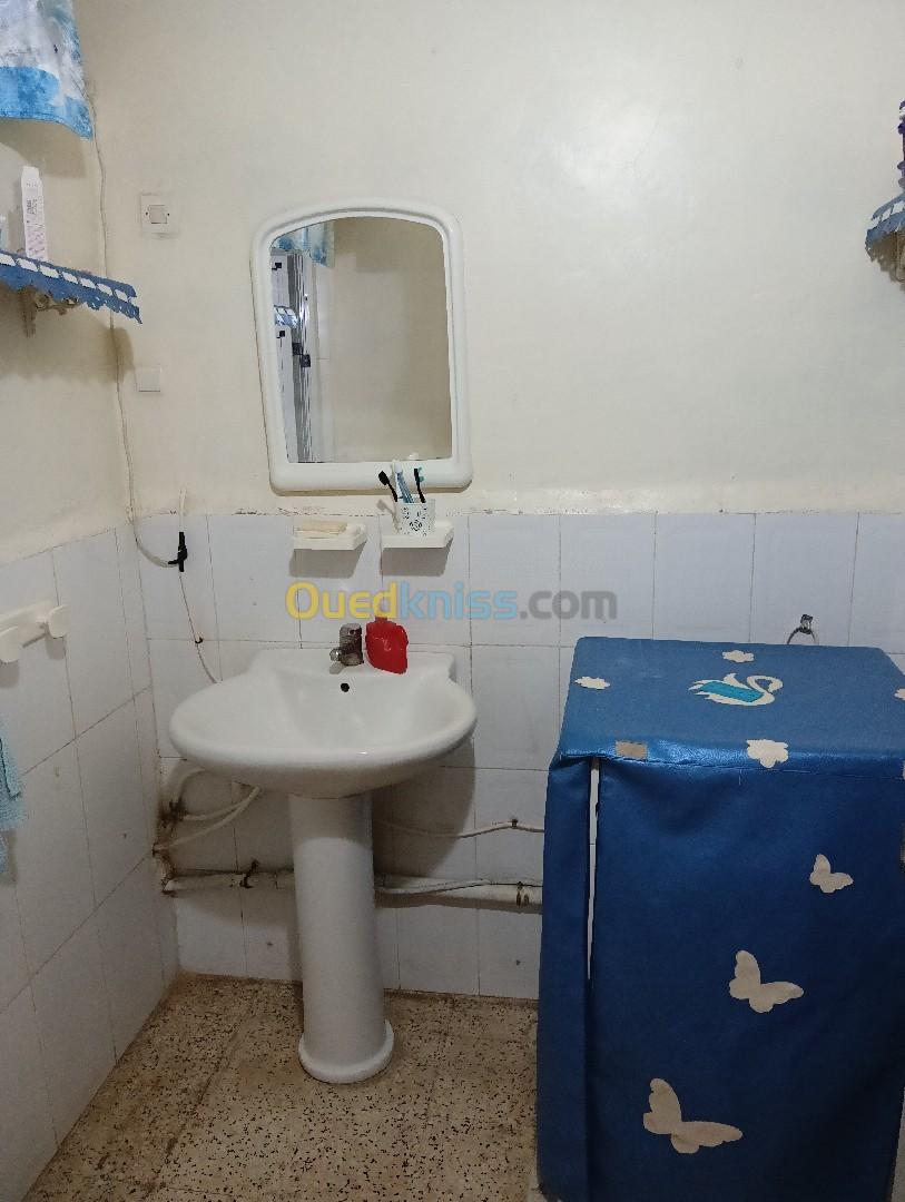 Cherche achat Appartement F4 Blida Blida